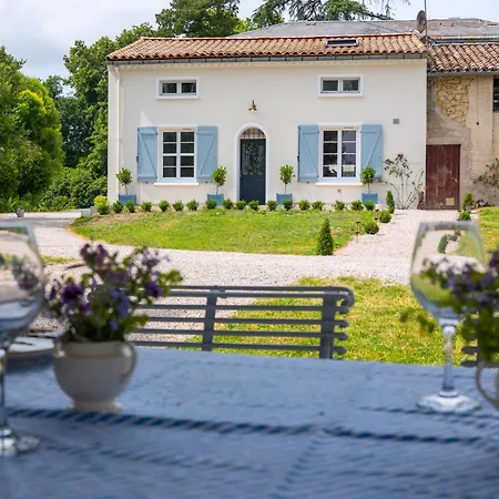 Holiday home Luxury De Chateau Mirabel - Petite Mirabel - Saltwater Swimming Pool, Ac